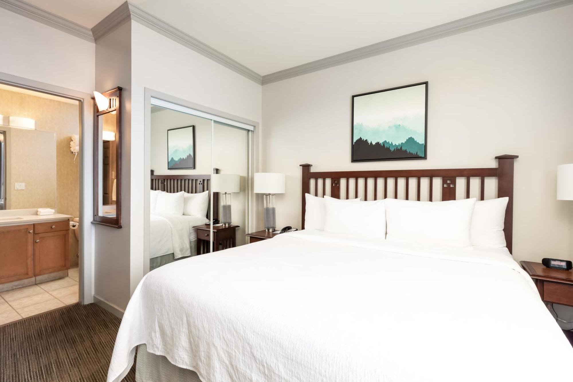 Manteo At Eldorado Resort Kelowna Bagian luar foto