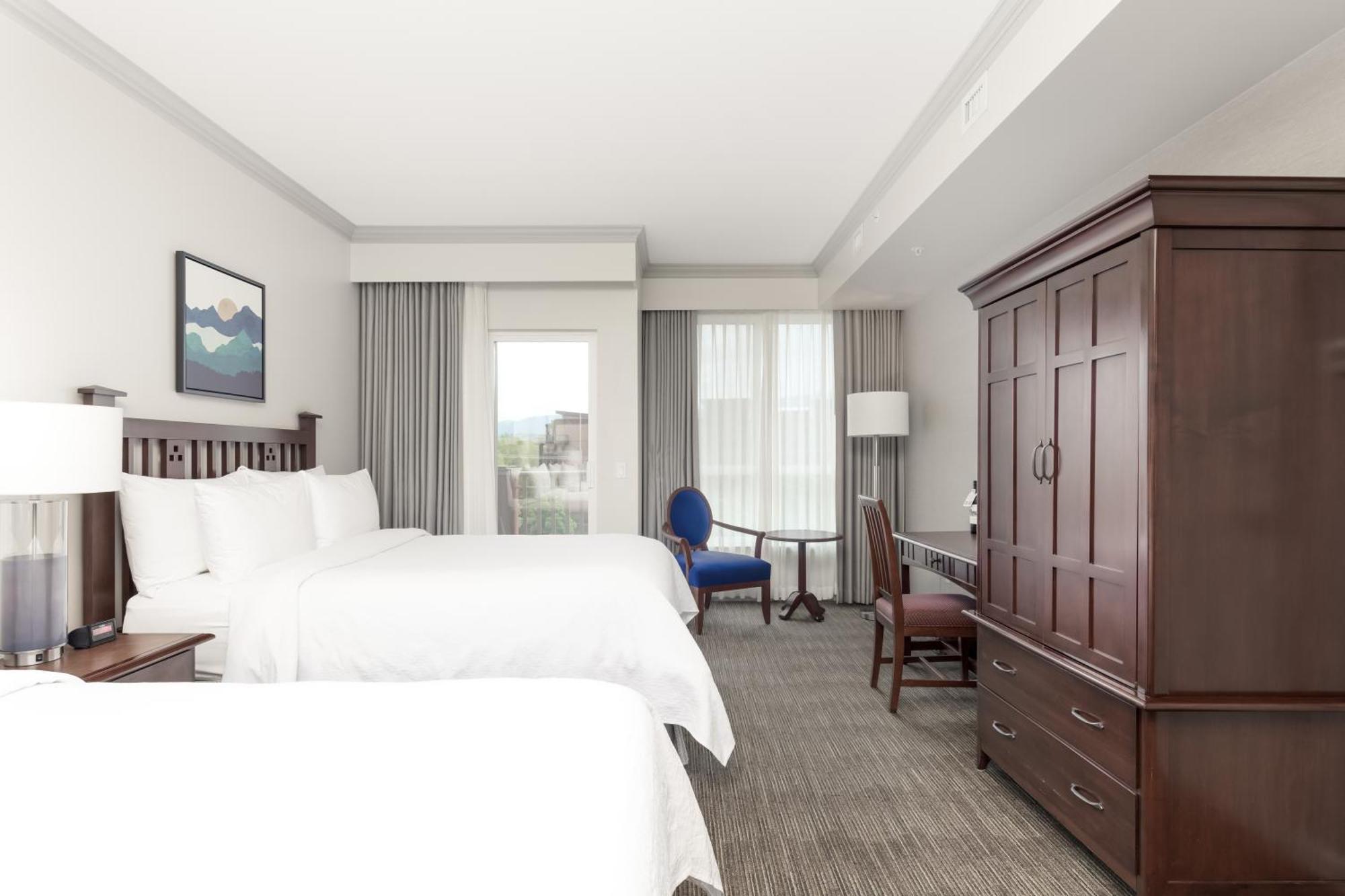 Manteo At Eldorado Resort Kelowna Bagian luar foto